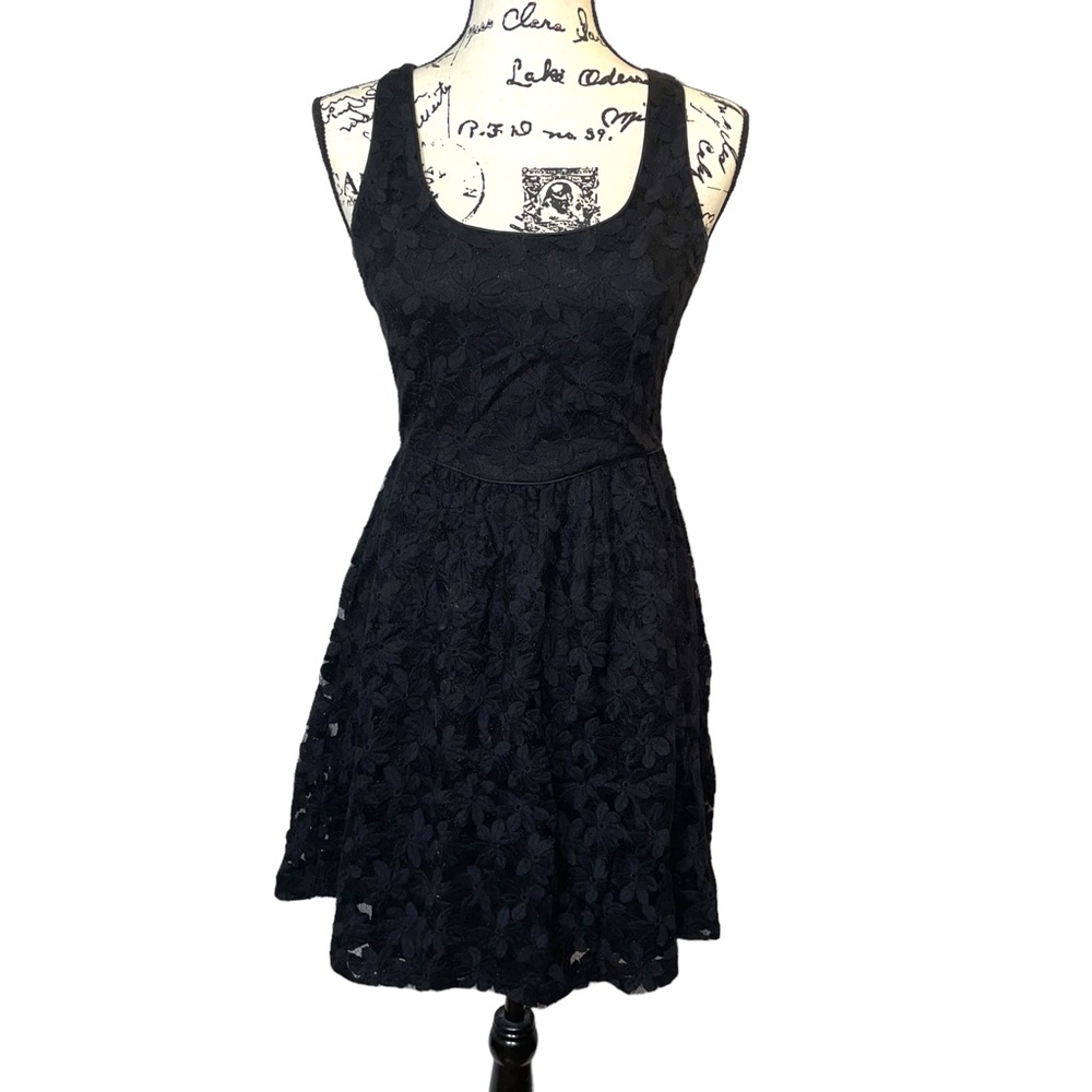 Banana Republic black floral lace little black dress, size 0